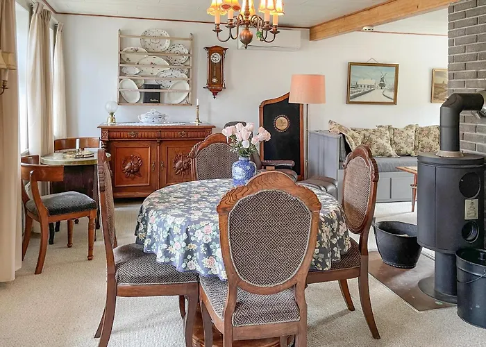 Holiday home 2 Bedroom Gorgeous In