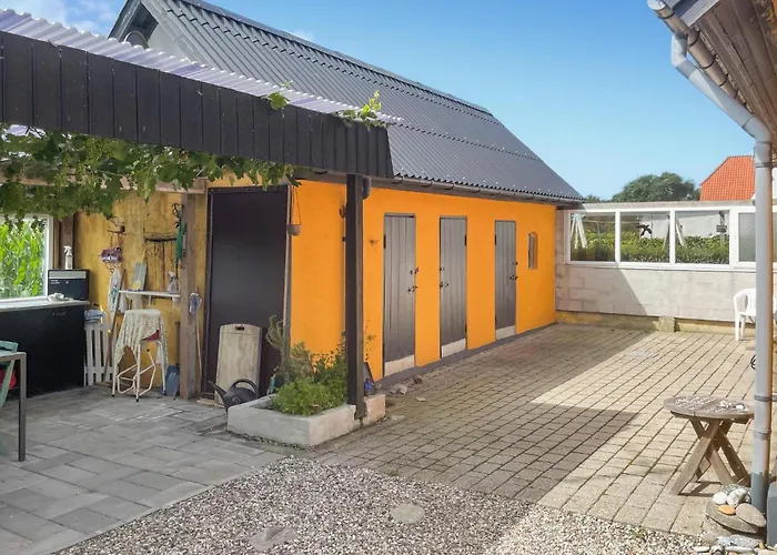 2 Bedroom Gorgeous In * Tranekaer